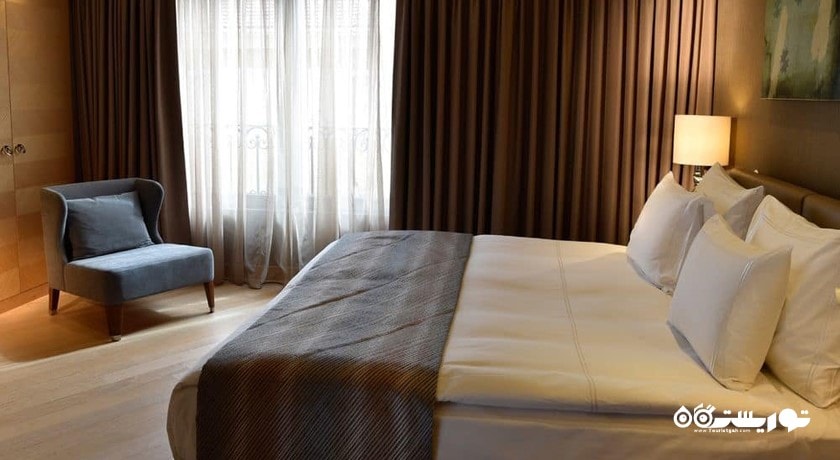 نمای تخت بزرگ سوئیت دوخوابه