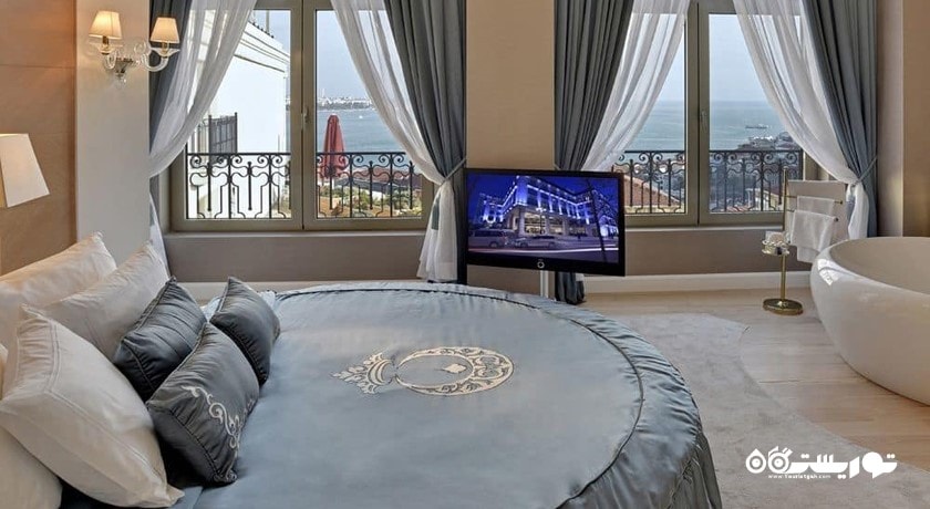 نمای تخت بزرگ سوئیت کرنر