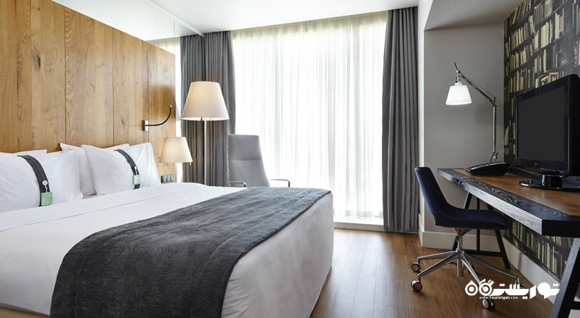 نمای تخت بزرگ اتاق استاندارد