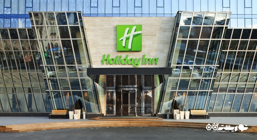 درب ورودی هتل هالیدی این تفلیس
