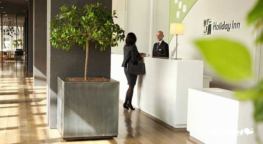 میز پذیرش هتل هالیدی این تفلیس