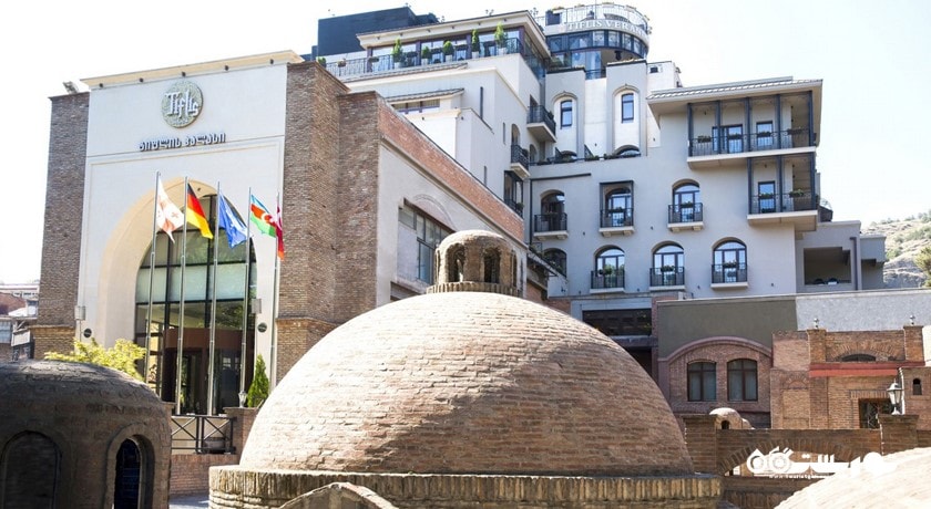 نمای کلی هتل تیفلیس پلس