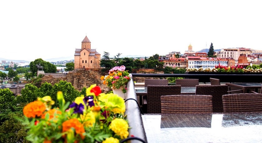 چشم انداز رستوران تیفلیس وراندا