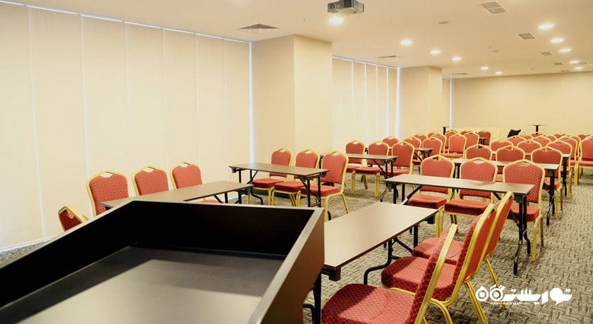 سالن برگزاری همایش و جلسات