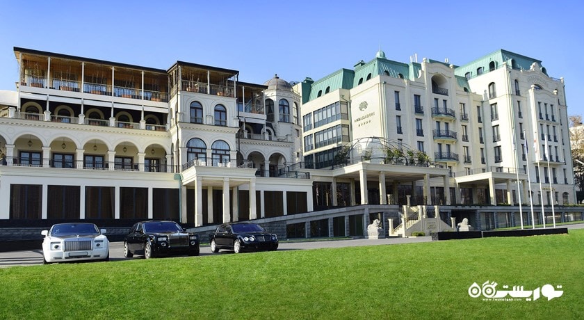 نمای دیگر از هتل امبسدوری تفلیس