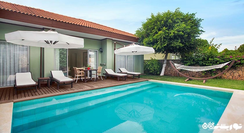 استخر اختصاصی ویلای بالی دلوکس