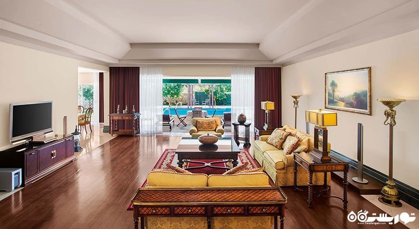 محوطه نشیمن ویلای پرزیدنشال