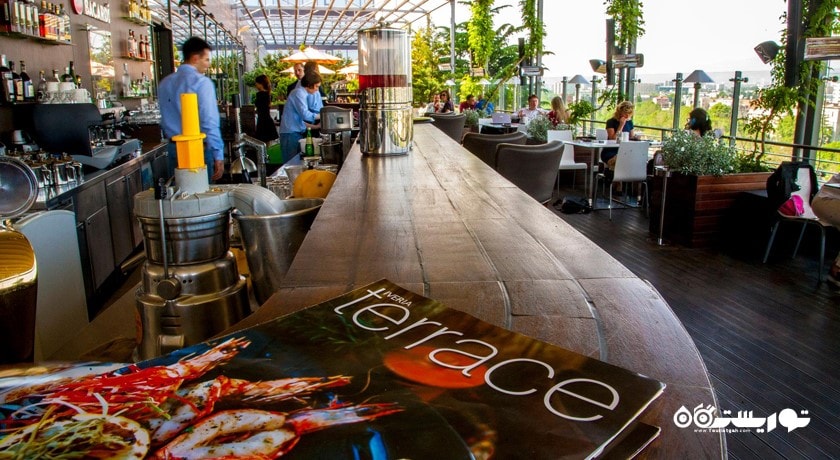 آیوار تراس هتل رادیسون بلو آیورا