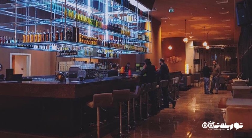 رستوران و بار پشت بام اسپکترام