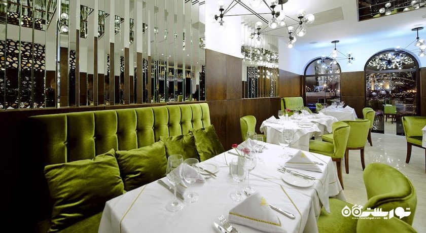 رستوران هتل گلدن پالاس باتومی