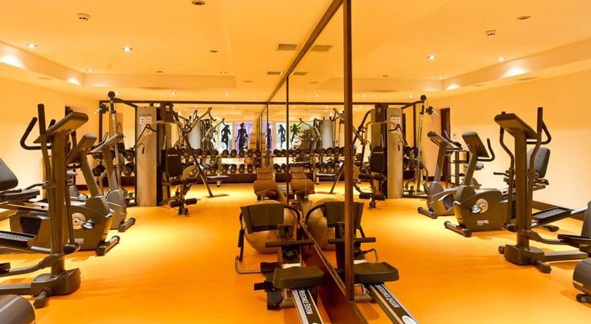 سالن ورزشی هتل اینتوریست پالاس