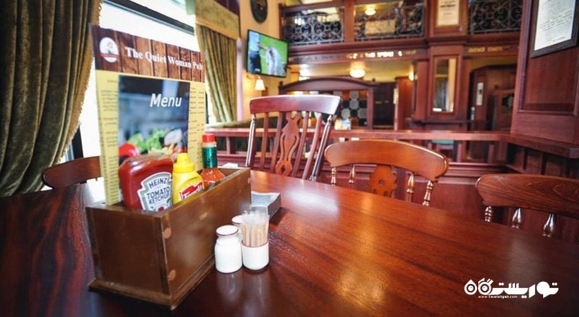 بار د کوایت ومن هتل پیازا فور کالرز