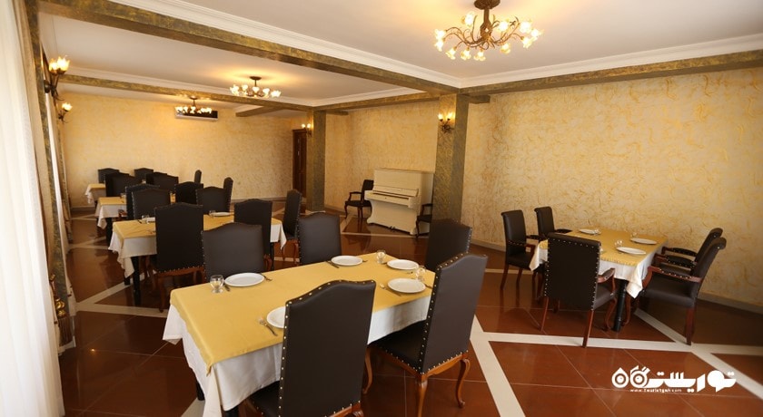 بار سیگارا  هتل اسپاتنیک باتومی