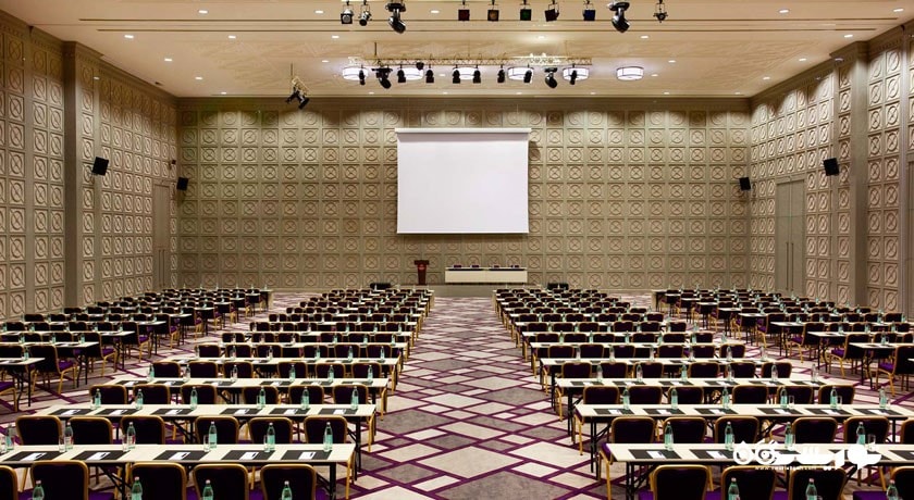 سالن برگزاری همایش و جلسات