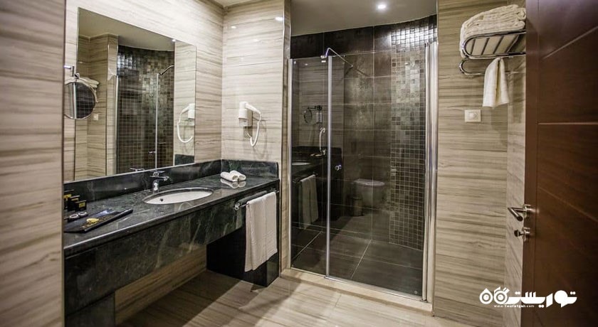 حمام و سرویس بهداشتی اتاق ها