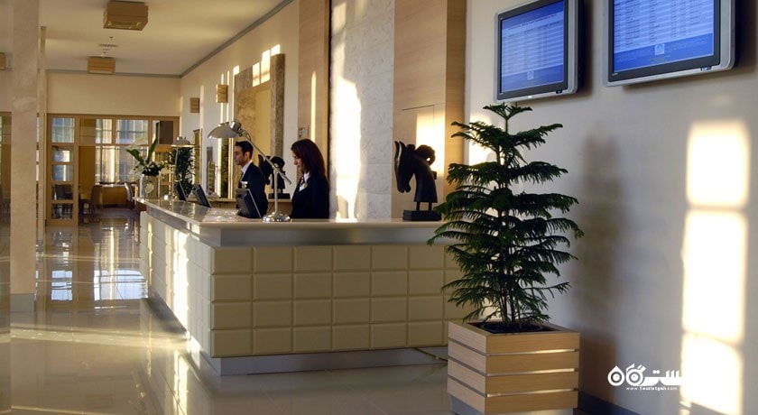 میز پذیرش هتل وو ایرپورت