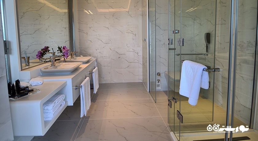 حمام و سرویس بهداشتی اتاق ها