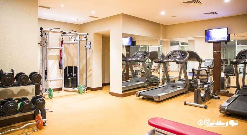 سالن ورزشی هتل گرند آراس اند سوئیتس