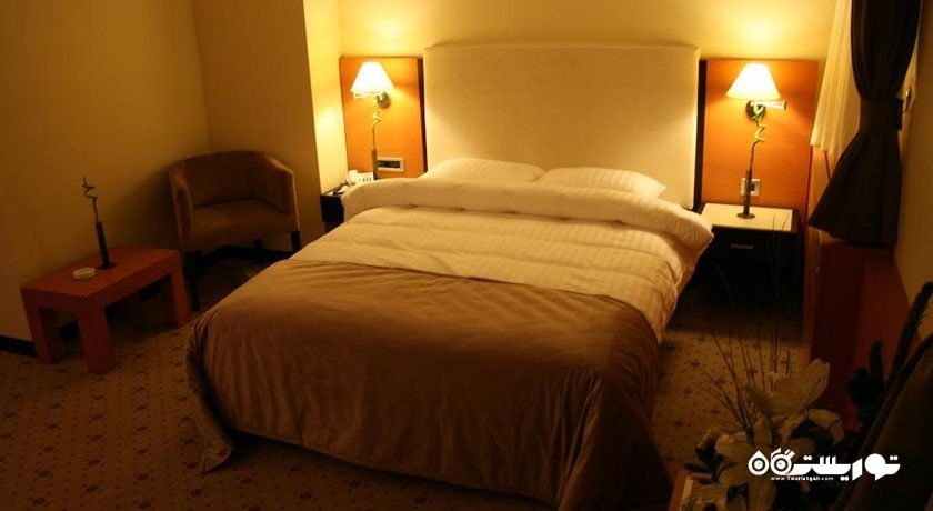 نمای تخت بزرگ اتاق استاندارد