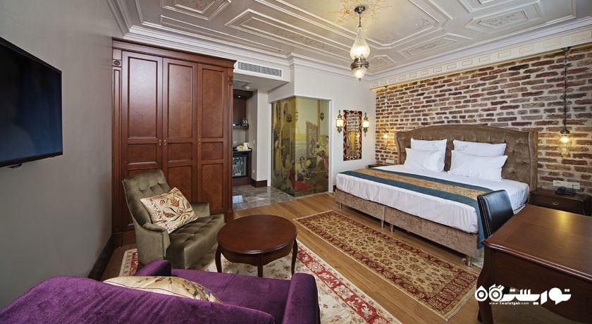 نمای تخت بزرگ اتاق دلوکس