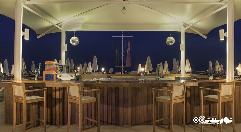 بار پیر هتل الا کوالتی ریزورت بلک