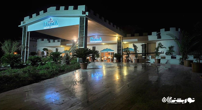 درب ورودی هتل دایما بیز