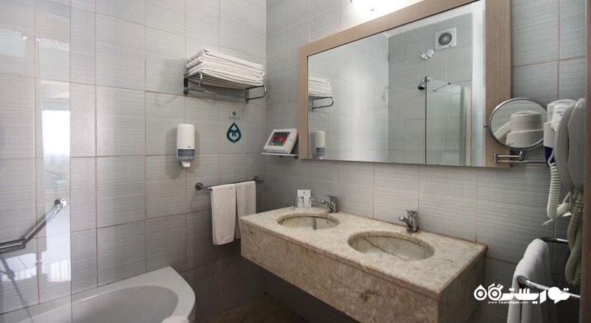 حمام و سرویس بهداشتی اتاق ها