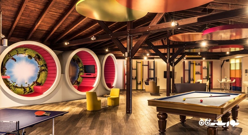 میز بیلیارد و میز تنیس هتل