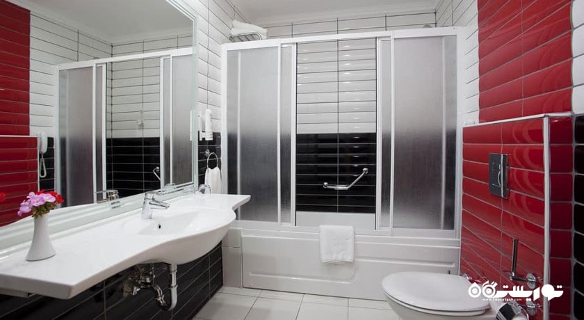 حمام و سرویس بهداشتی اتاق ها