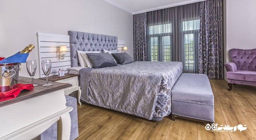 نمای تخت بزرگ سوئیت هانی مون