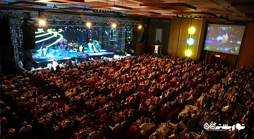 برگزاری نمایش و کنسرت در هتل