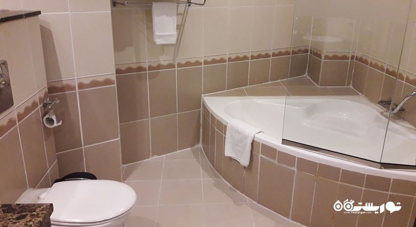 حمام و سرویس بهداشتی اتاق ها