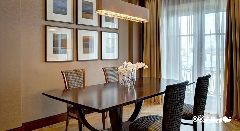 میز غذاخوری سوئیت پرزیدنشال