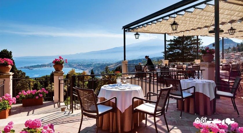 چشم انداز زیبای آزیا گرند تراس