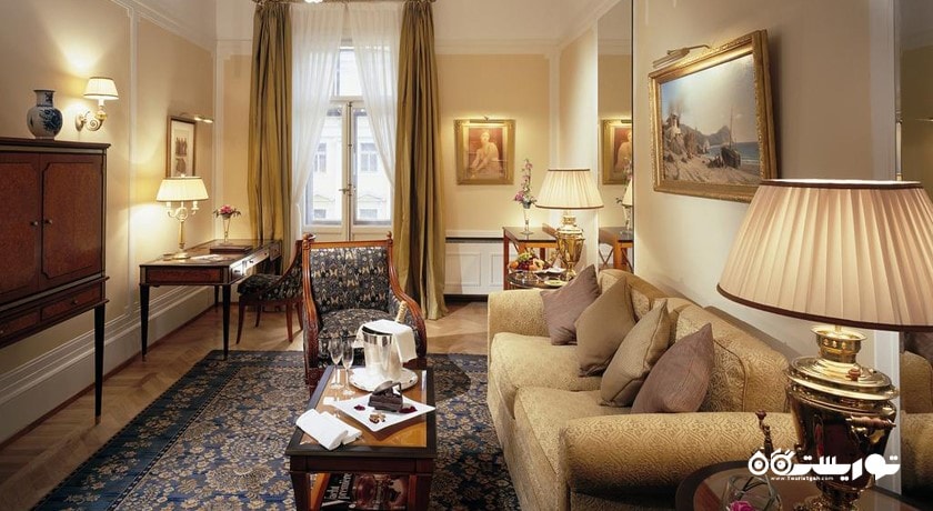 محوطه نشیمن سوئیت یک خوابه