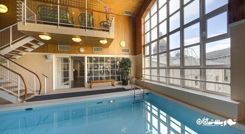 استخر سرپوشیده هتل آنگل تره