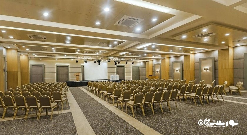 سالن برگزاری همایش و جلسات