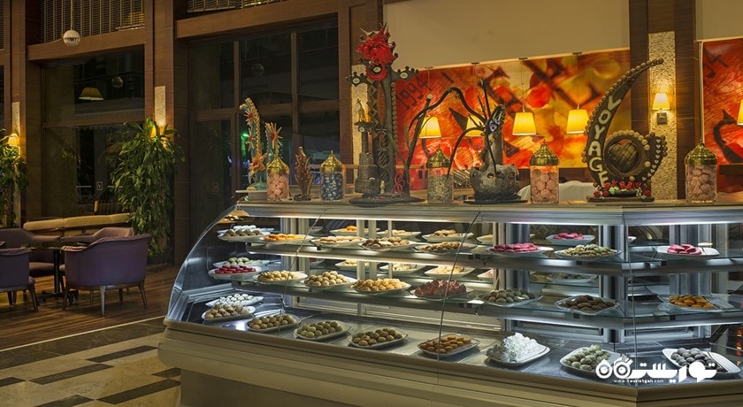 پتیسری هتل وویج بلک گلف اند اسپا