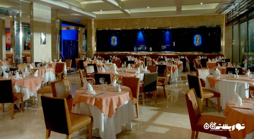 نمای رستوران اصلی بلوم