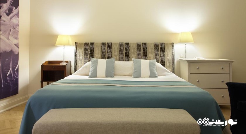نمای تخت بزرگ اتاق استودیو