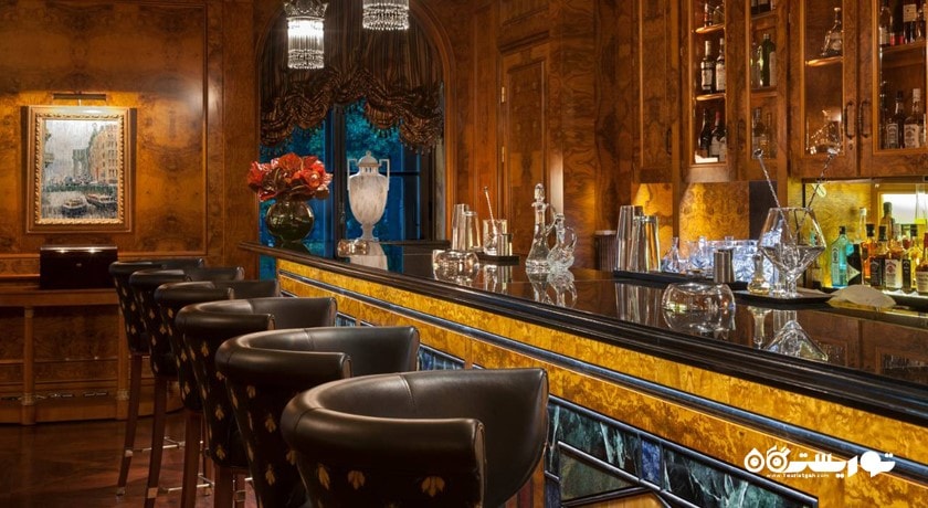 بار زاندر هتل فور سیزنز لاین پالاس