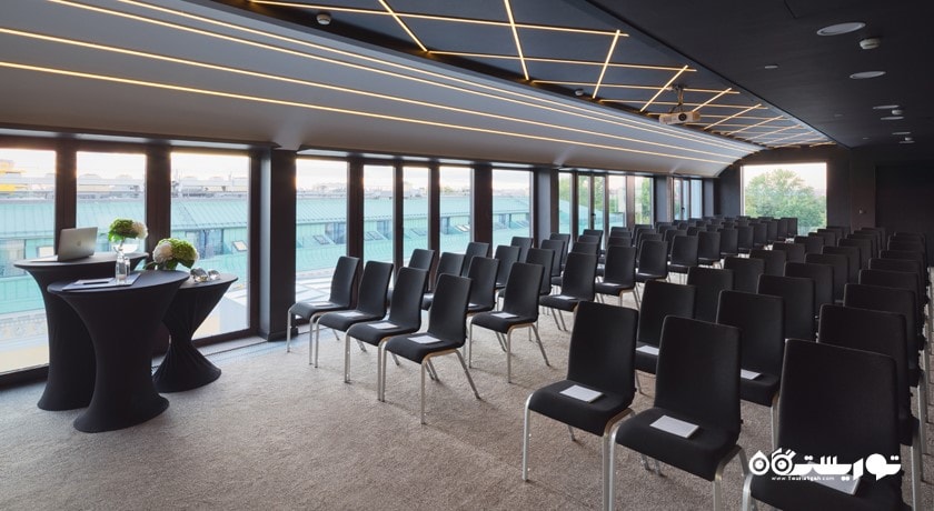 سالن برگزاری جلسات در هتل