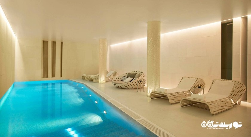 استخر سرپوشیده هتل دبلیو سن پترزبورگ