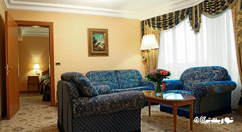 محوطه نشیمن سوئیت اگزکیوتیو