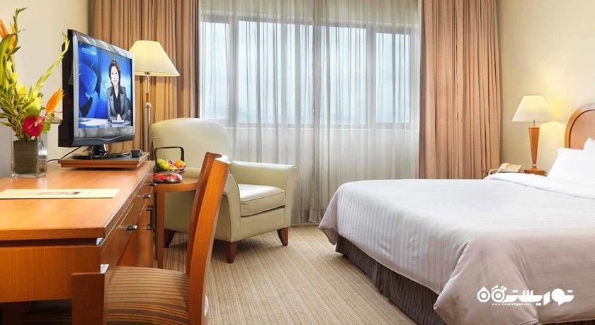 نمای تخت بزرگ اتاق سیزنز