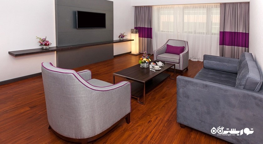 محوطه نشیمن سوئیت پرمیر