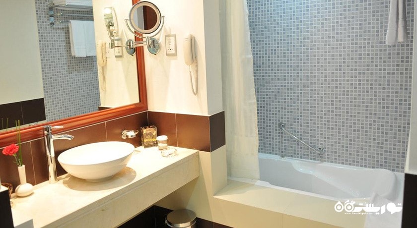 حمام و سرویس بهداشتی اتاق ها