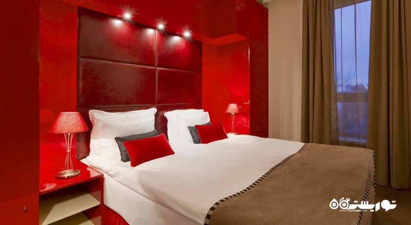 نمای تخت بزرگ سوئیت دلوکس