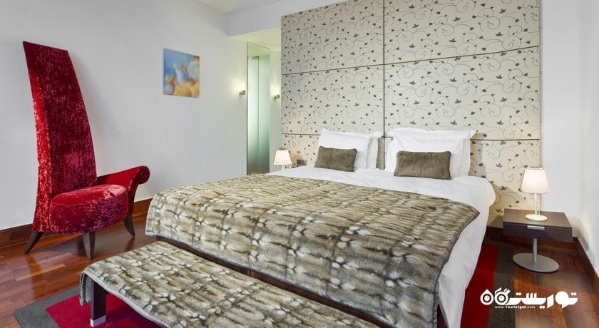 نمای تخت بزرگ سوئیت وی آی پی