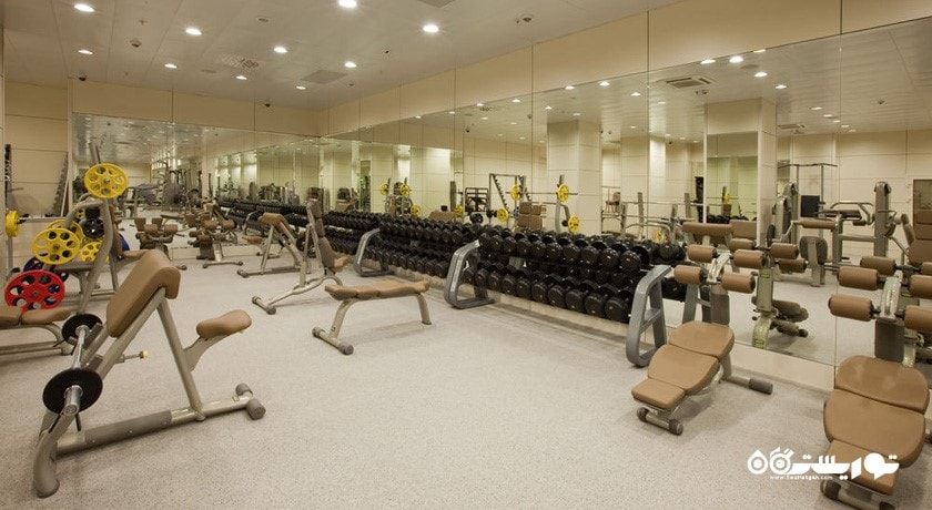 سالن ورزشی هتل رادیسون رویال